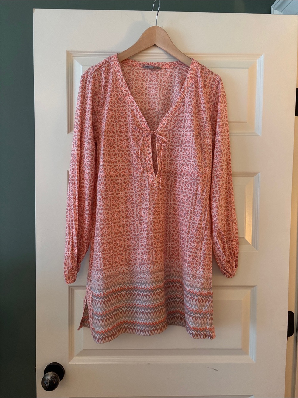 Athleta Coral Pink Printed V-Neck Tunic with Tie